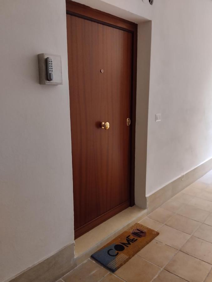 Casa Cesare Apartment Roma Ngoại thất bức ảnh
